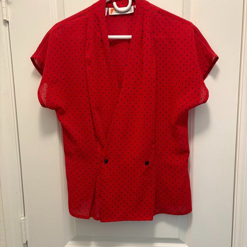 Chaus Red Black Polka Dot Blouse Size 10 Deep V Button Front Elastic Waist Sz 10 - Picture 3 of 7